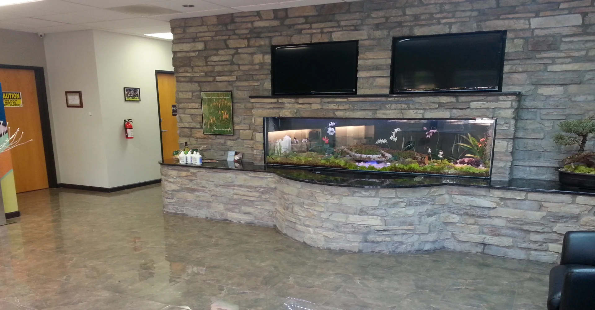 Reception area at Northwest - Hinojosa Chiropractic